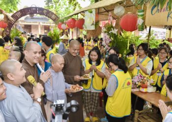 Khóa tu mùa hè “Gieo hạt từ bi lần thứ 4” tại Chùa Pháp Minh ngày thứ 4