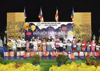 Tổ đình Linh Nguyên tổ chức Đêm hội trăng rằm năm 2022