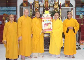 BTS GHPGVN huyện Đức Hòa chúc tết các tự viện trong huyện ngày 17/12/Nhâm Dần
