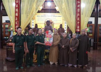 BTS GHPGVN huyện Đức Hòa đón tiếp phái đoàn Ban Chỉ huy Quân sự huyện Đức Hòa đến chúc tết