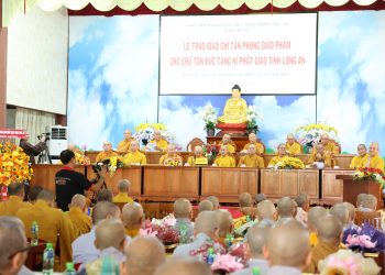 Lễ Trao Giáo Chỉ Tấn Phong Giáo Phẩm Cho Chư Tôn Đức Tăng Ni Phật Giáo Tỉnh Long An