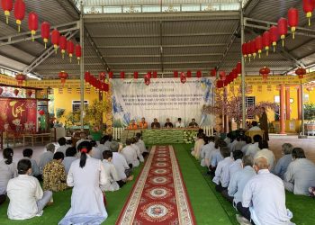 Ban Trị sự GHPGVN huyện Đức Hòa kết hợp chùa Pháp Thạnh tổ chức buổi phát quà cho bà con khiếm thị trên địa bàn huyện