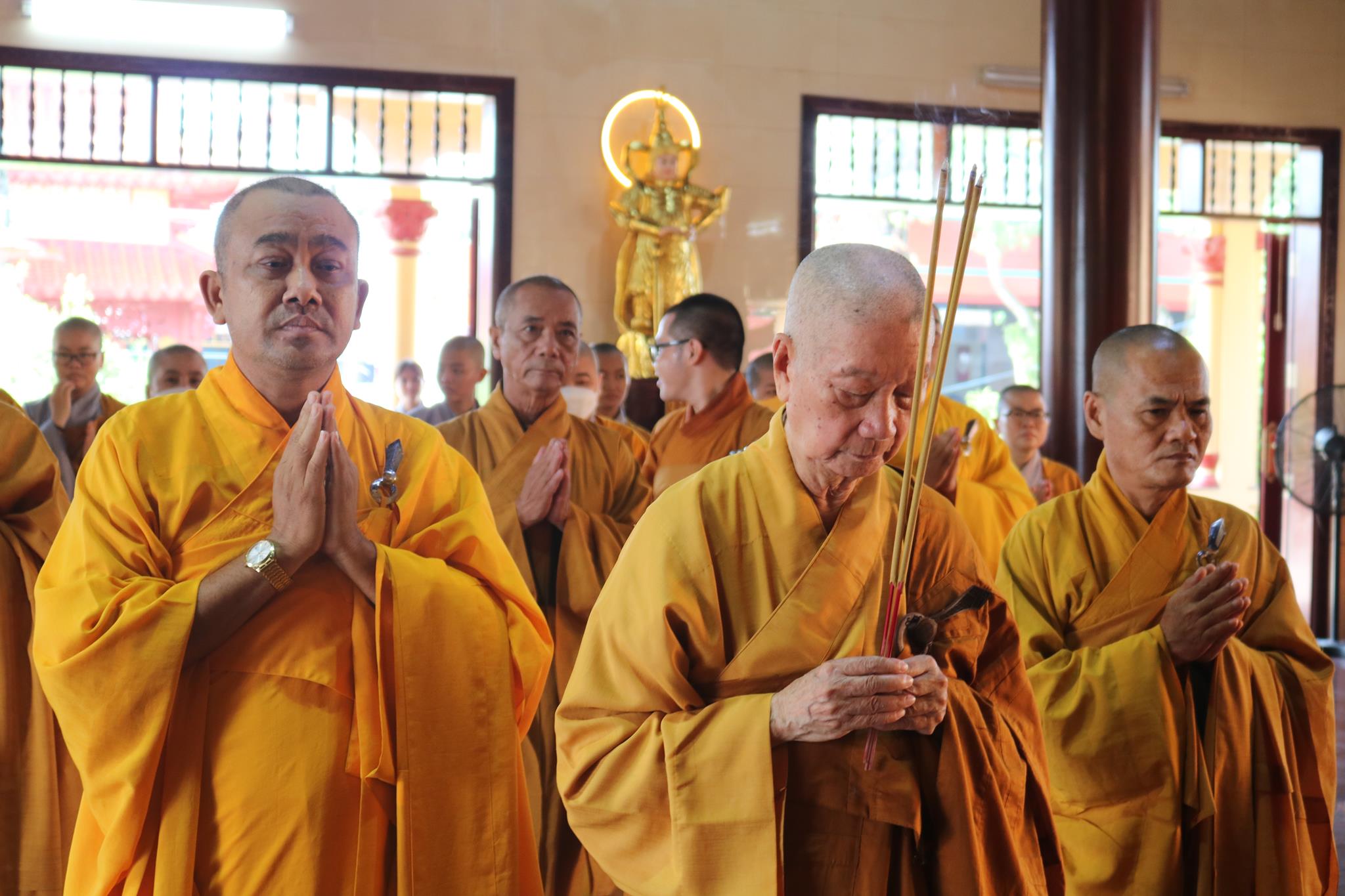ht-quyen-phap-chu-quang-lam-chua-linh-nguyen-2022-14-copy