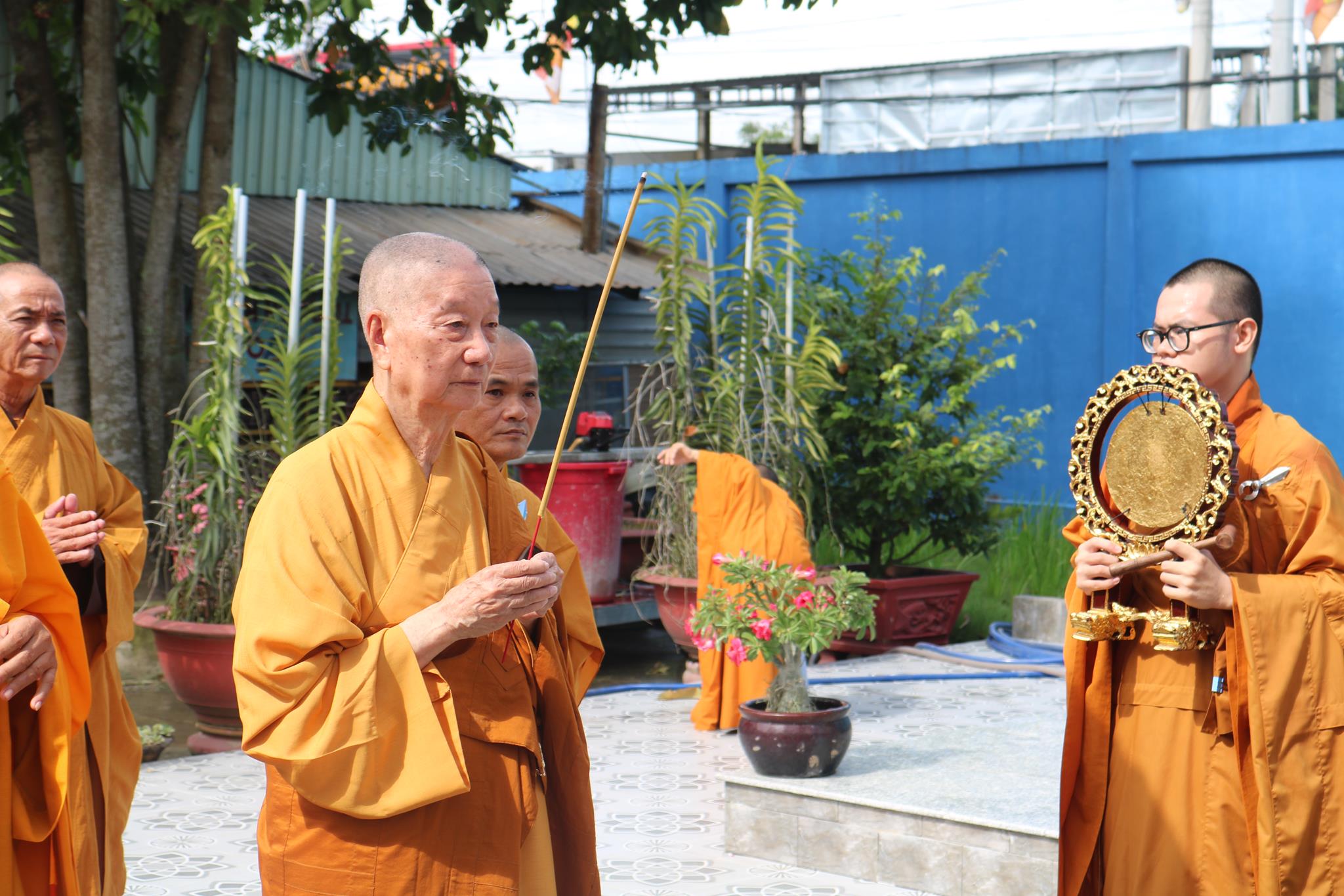 ht-quyen-phap-chu-quang-lam-chua-linh-nguyen-2022-32-copy
