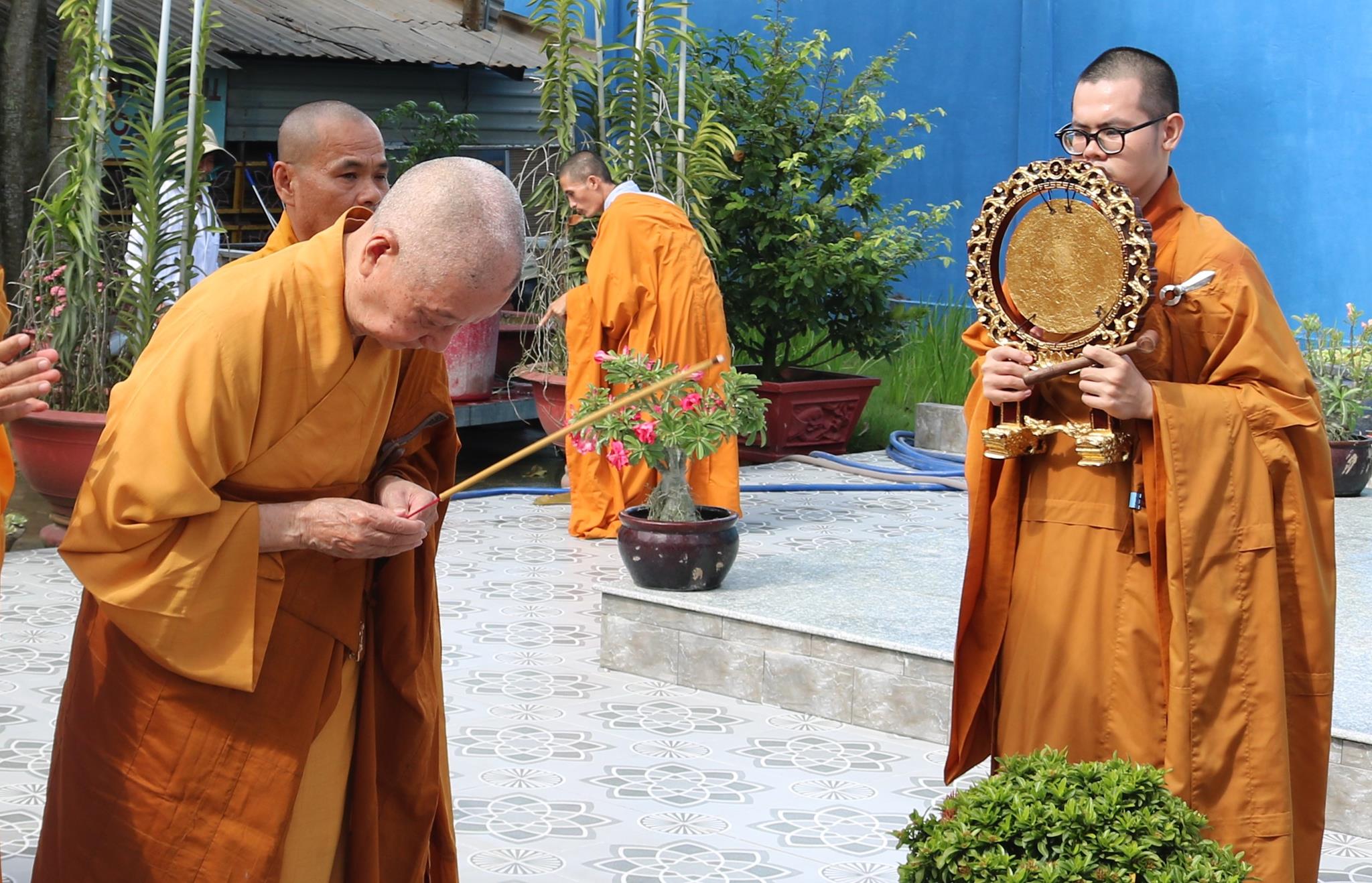 ht-quyen-phap-chu-quang-lam-chua-linh-nguyen-2022-33-copy