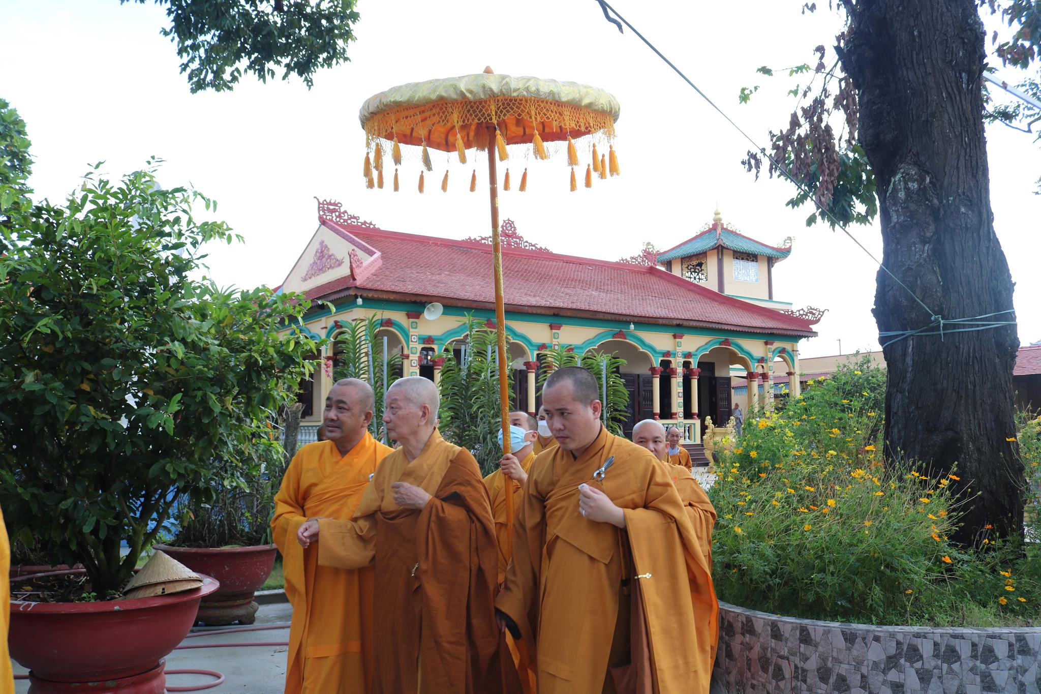 ht-quyen-phap-chu-quang-lam-chua-linh-nguyen-2022-35-copy